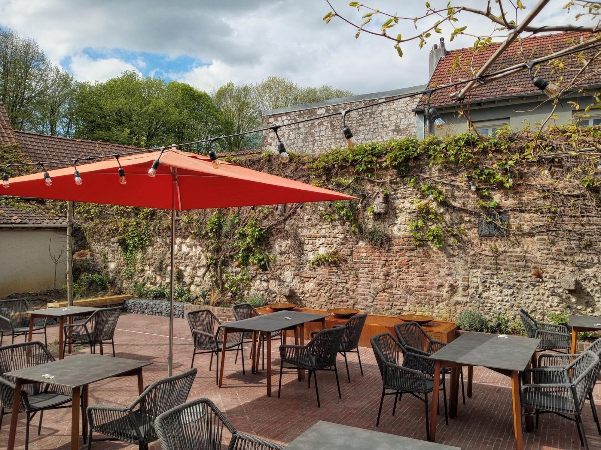 Logis Hotel & Restaurant - Les Hauts De Montreuil Montreuil  Exterior photo